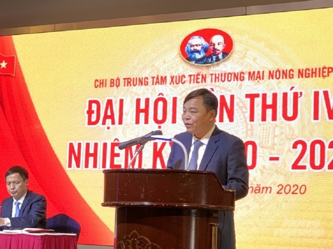 Bí thư Đảng ủy, Thứ trưởng Bộ NN-PTNT Nguyễn Hoàng Hiệp phát biểu chỉ đạo đại hội. Ảnh: Lê Bền.
