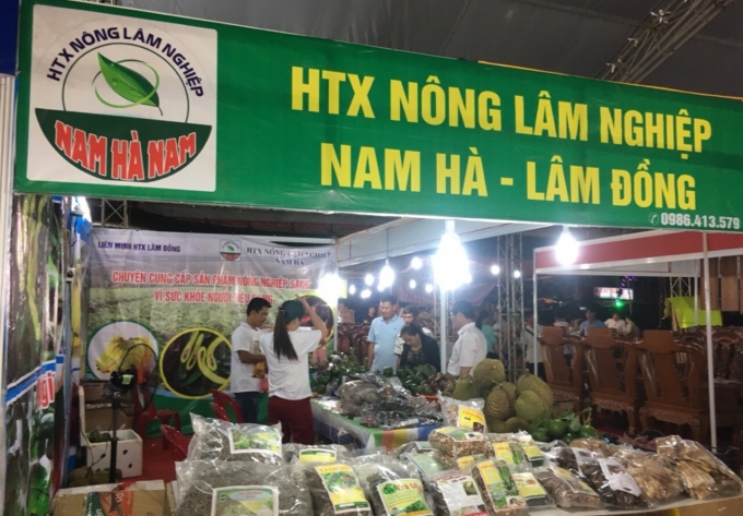 HTX Nam Hà xúc tiến thương mại cho sản phẩm tại các hội chợ.