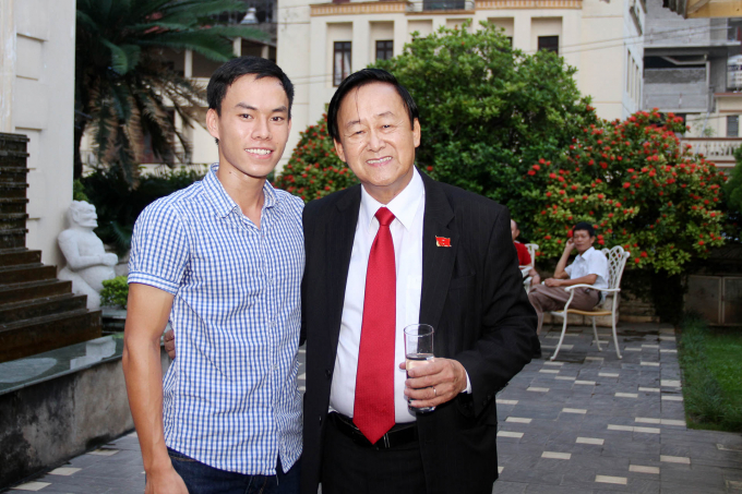 Chuyên gia Nguyễn Lân Hùng (phải), người luôn có nhiều đóng góp tâm huyết cho ĐBSCL. Ảnh: NVCC.