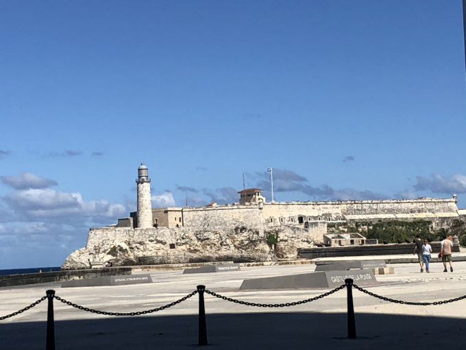Một góc Pháo đài cổ nổi tiếng El Morro ở La Habana, gắn với lịch sử Cuba.