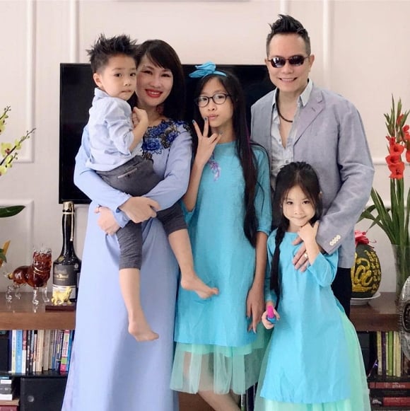 Gia đình nhỏ của Jimmy Nguyễn - Ngọc Phạm.