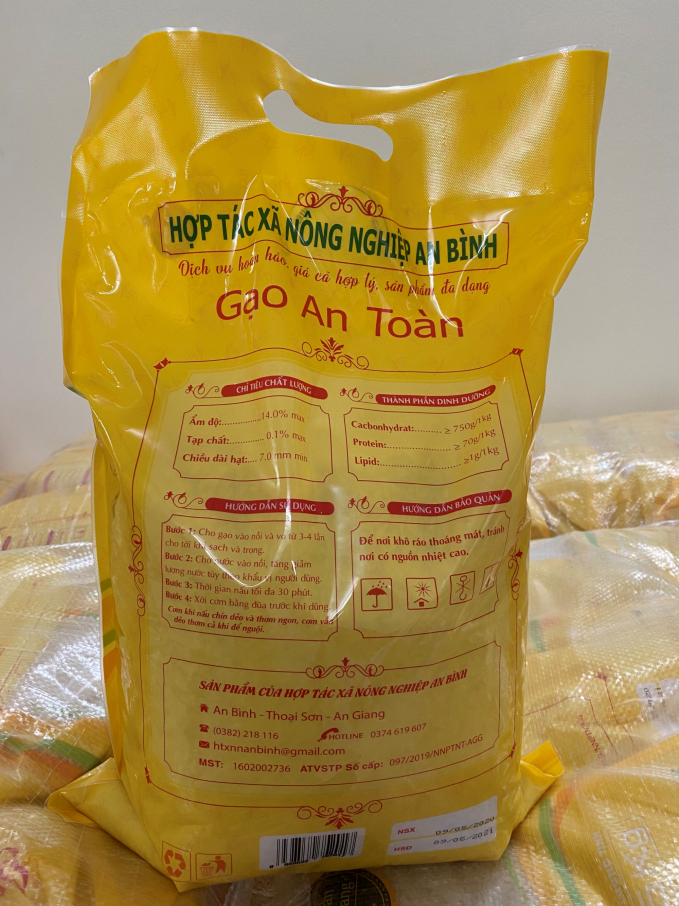 Thông qua Dự án VnSAT, HTX Nông nghiệp An Bình được hỗ trợ xây dựng bộ Nhận diện thương hiệu sản phẩm chế biến gạo.