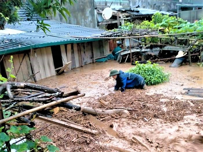 Mưa lớn khiến 42 nhà dân tại huyện Bắc Mê bị ngập úng cục bộ trong nhiều giờ. Ảnh: TL.