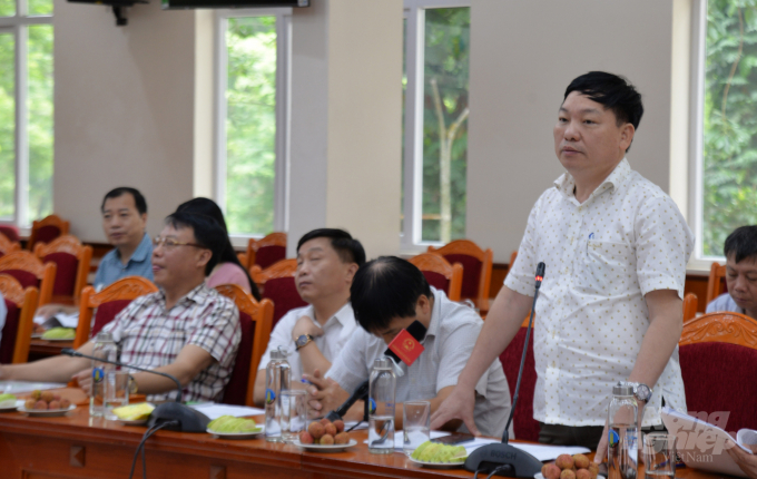 Ông Lê Minh Tuyên, Chi cục trưởng Chi cục Kiểm lâm Hà Nội phát biểu góp ý về hội thi. Ảnh: Kế Toại. 