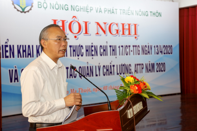 Thứ trưởng Bộ NN-PTNT Phùng Đức Tiến phát biểu chỉ đạo Hội nghị. Ảnh: Minh Thuận.