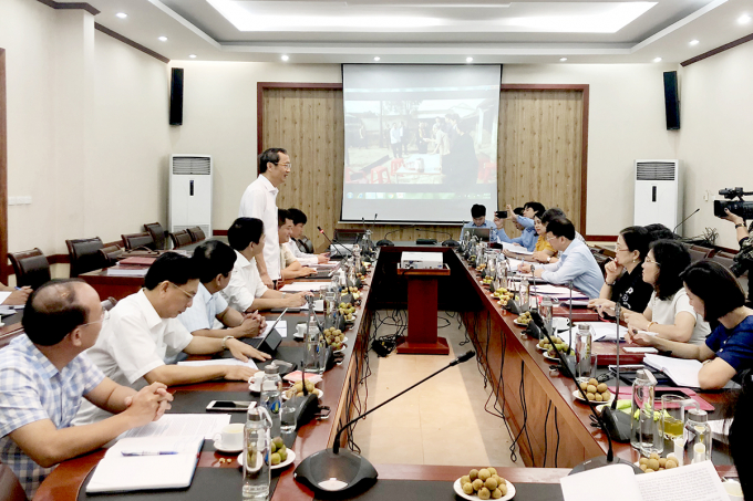 Toàn cảnh buổi họp bỏ phiếu công nhận huyện Thạch Hà đạt chuẩn huyện NTM năm 2020. Ảnh: N.Thắng.