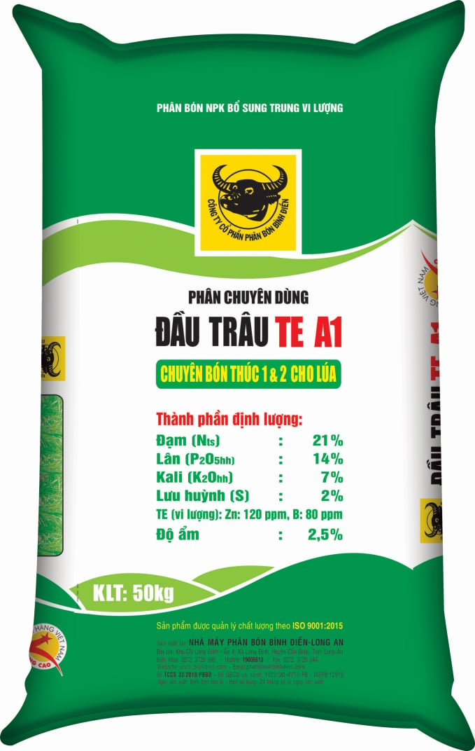 Phân bón Đầu Trâu TE A1 chuyên dùng cho lúa của Công ty Bình Điền. Ảnh: Phan Nam.