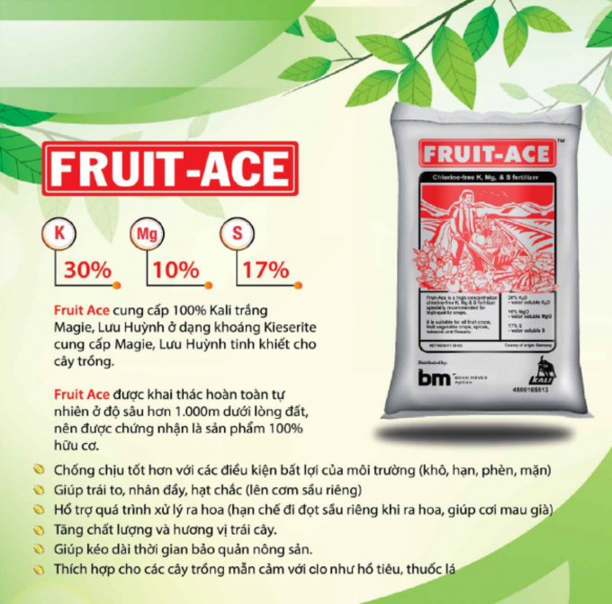 Sản phẩm Fruit- Ace bổ sung dinh dưỡng cho cây trồng giúp chống chịu tốt hơn với thời tiết bất lợi như: Khô, hạn, phèn, mặn… Ảnh: Ngọc Trinh.