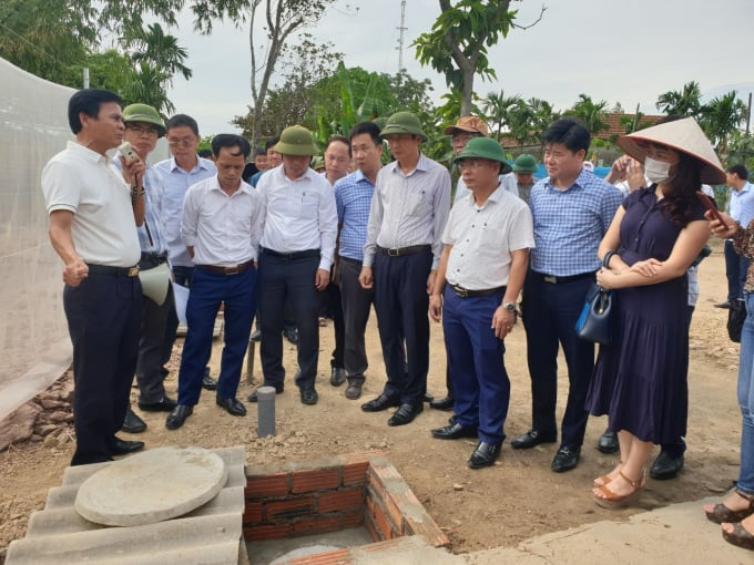 Mô hình xử lý nước thải sinh hoạt hộ gia đình của tỉnh Hà Tĩnh được các tỉnh, thành khu vực phía Bắc và Bắc Trung bộ đánh giá rất cao. Ảnh: Thanh Nga.