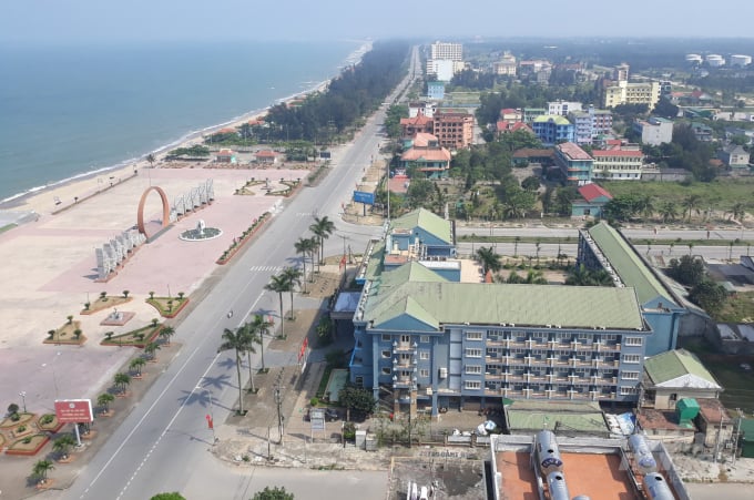 Những dự án kể trên chắc chắn sẽ ảnh hưởng đến mục tiêu biến Cừa Lò thành đô thị du lịch biển. Ảnh: Việt Khánh.