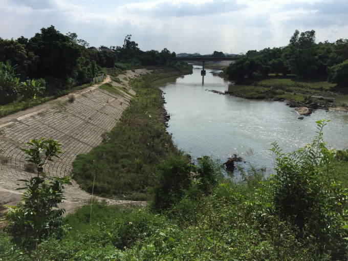 Một số hạng mục của đập dâng Liễn Sơn đã xuống cấp và hư hỏng, gây mất an toàn vào mùa mưa lũ. Ảnh: Minh Phúc.