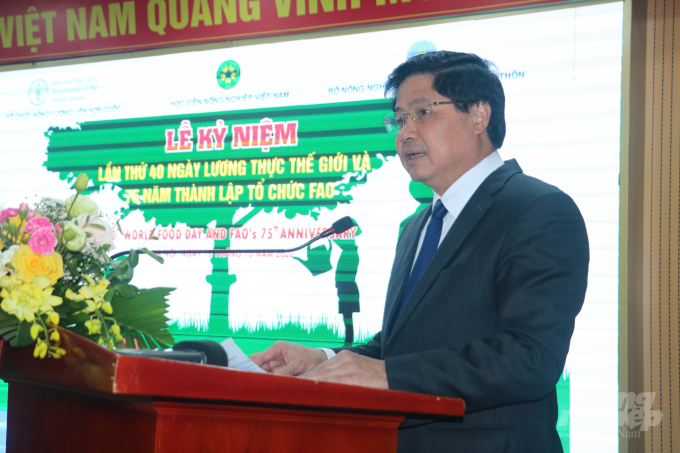Ông Lê Quốc Doanh, Thứ trưởng Bộ NN-PTNT phát biểu tại buổi lễ. Ảnh: HG.