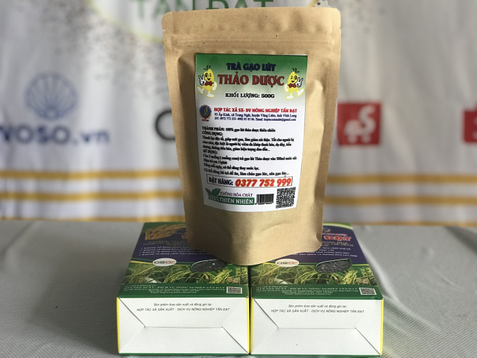 Sắp tới HTX Tấn Đạt hoàn thiện hơn sản phẩm trà gạo lứt thảo dược để được công nhận sản phẩm OCOP. Ảnh: Minh Đảm.