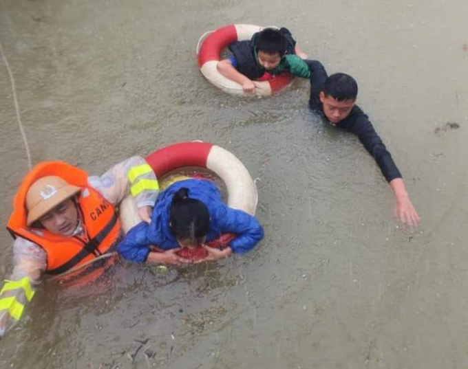 Đợt mưa lũ lịch sử từ ngày 18 - 21/10 khiến hàng chục nghìn hộ dân ở Hà Tĩnh lâm cảnh khó khăn. Ảnh: Gia Hưng. 
