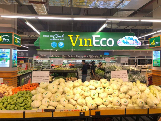 Nông sản của VinEco chỉ đủ cung ứng cho chuỗi siêu thị. Ảnh: VinEco