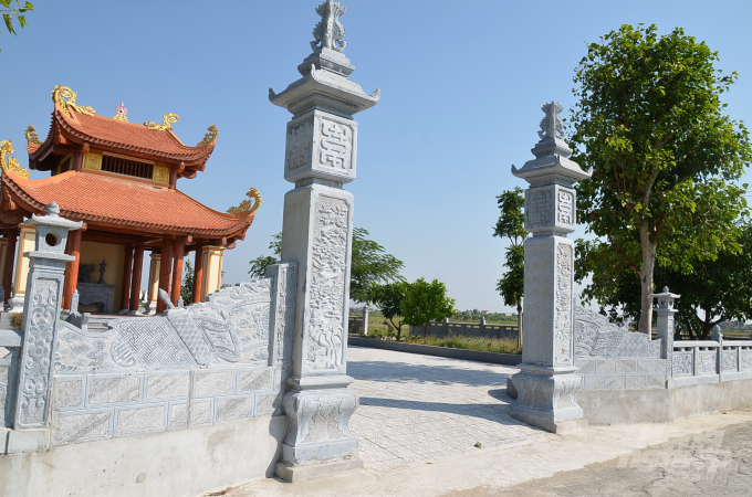 Một góc nghĩa trang làng ở Thái Bình. Ảnh: Dương Đình Tường.