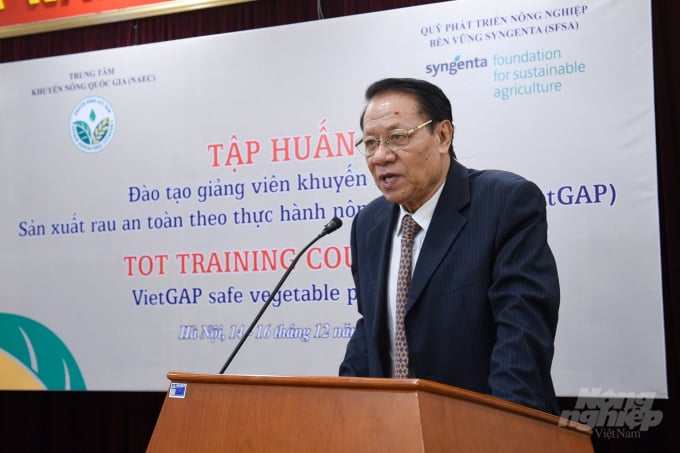 Ông Đào Xuân Cường, Giám đốc Quỹ Syngenta phát biểu tại buổi khai mạc khóa tập huấn. Ảnh: Tùng Đinh.