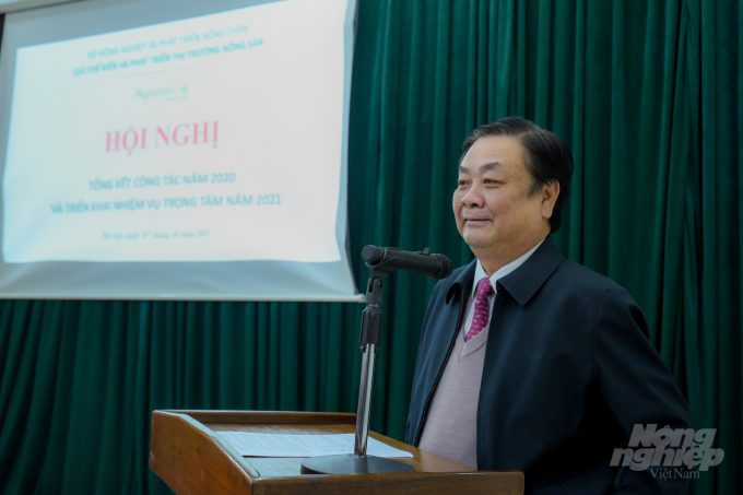 Thứ trưởng Lê Minh Hoan chia sẻ tại lễ tổng kết của Cục chế biến và phát triển thị trường nông sản. Ảnh: Tùng Đinh.