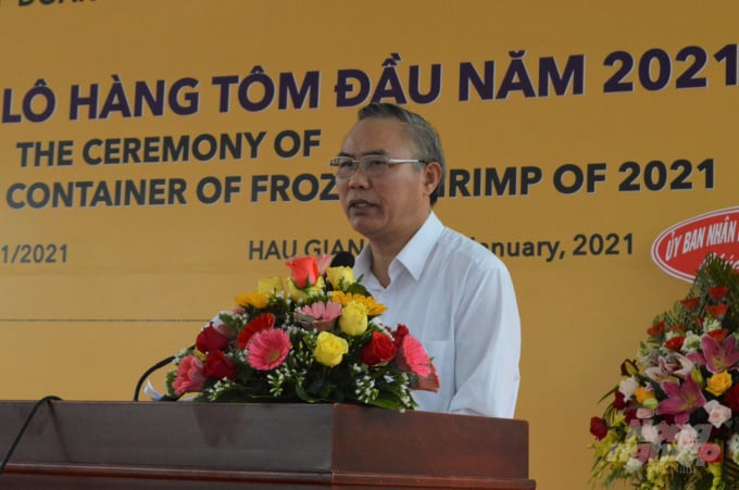 Thứ trưởng Bộ NN-PTNT Phùng Đức Tiến phát biểu chỉ đạo tại Lễ xuất khẩu lô hàng tôm đầu năm 2021. Ảnh: Trung Chánh.