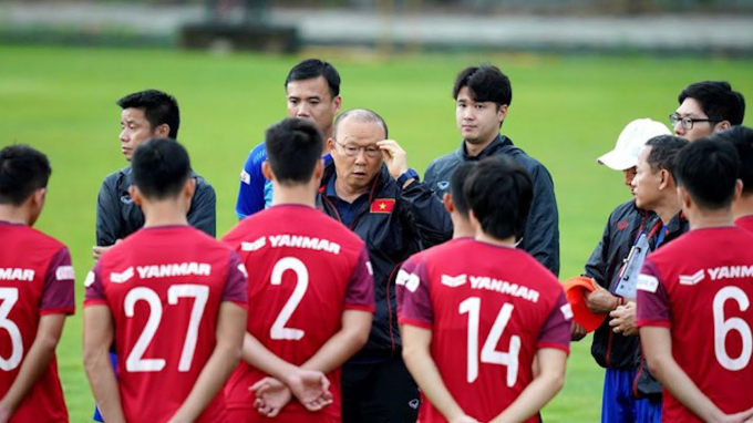 Ngoài nhiệm vụ ở đội tuyển, HLV Park còn nhiệm vụ kép với đội U23 Việt Nam tại SEA Games và U23 châu Á. Ảnh: VFF.