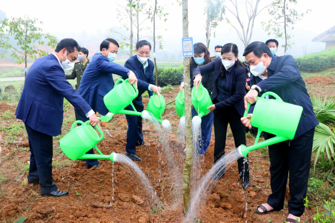 Tại Tết trồng cây Xuân Tân Sửu năm 2021, Thái Nguyên phát động hưởng ứng Chương trình trồng mới 1 tỷ cây xanh và đưa vào sử dụng phần mềm quản lý cây trồng. Ảnh: Đồng Văn Thưởng.