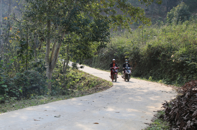 Xã Cốc Lầu (huyện Bắc Hà, Lào Cai) bê tông hoá nhiều tuyến đường giúp người dân đi lại thuận lợi hơn. Ảnh: T.T