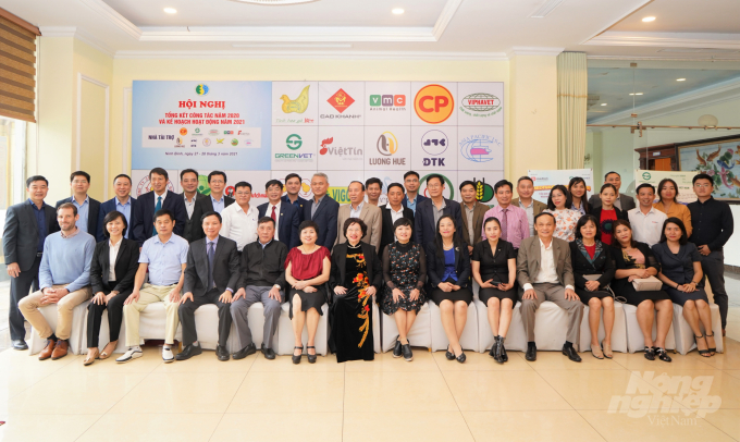 Các đại biểu tham dự Hội nghị Tổng kết công tác năm 2020 và triển khai kế hoạch năm 2021 của Hiệp hội Chăn nuôi Gia cầm Việt Nam ngày 28/3. Ảnh: Phạm Hiếu.