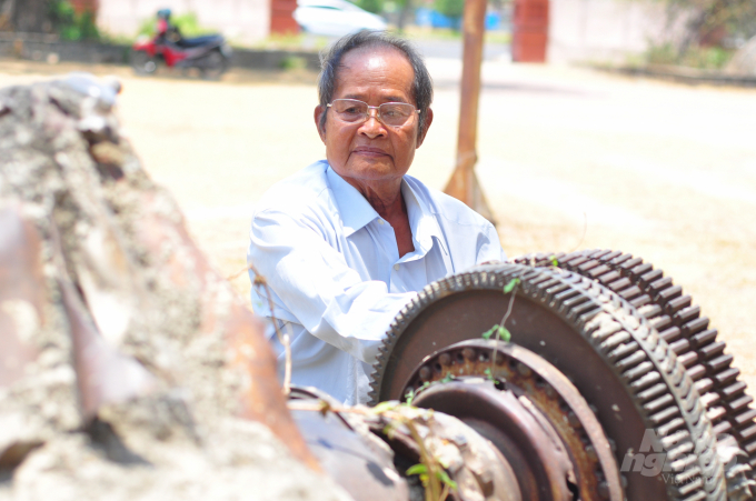 Già Chamalea Liếp luôn tự hào vì truyền thống hào hùng của dân làng người Raglai, tự hào về diện mạo mới của quê hương. Ảnh: M.H.