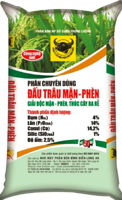 Phân chuyên dùng Đầu Trâu mặn phèn của Công ty Bình Điền. Ảnh: Bảo Vệ.