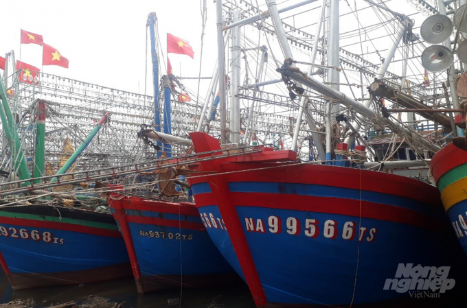 Vừa gánh vác trên vai nhiệm vụ bảo vệ chủ quyền biển đảo lẫn tăng cao giá trị kinh tế, những con tàu 67 trên địa bàn tỉnh Nghệ An đang tỏ ra 'đuối sức'. Ảnh: Việt Khánh.