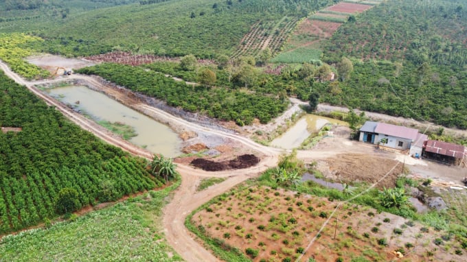 A birdview of the public reservoir at a farm Tan Nghia Commune, Di Linh District. Photo: ĐL.