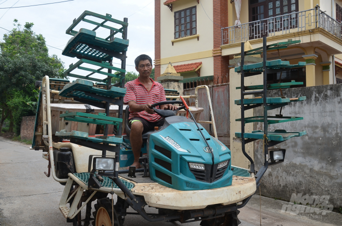 Nam Trieu commune has 45 planting machines. Photo: Duong Dinh Tuong.