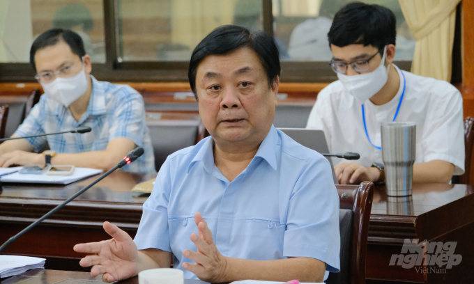 Bộ trưởng Bộ NN-PTNT Lê Minh Hoan đề nghị tích hợp các khâu kiểm định, kiểm dịch hàng nhập khẩu. Ảnh: Bảo Thắng.