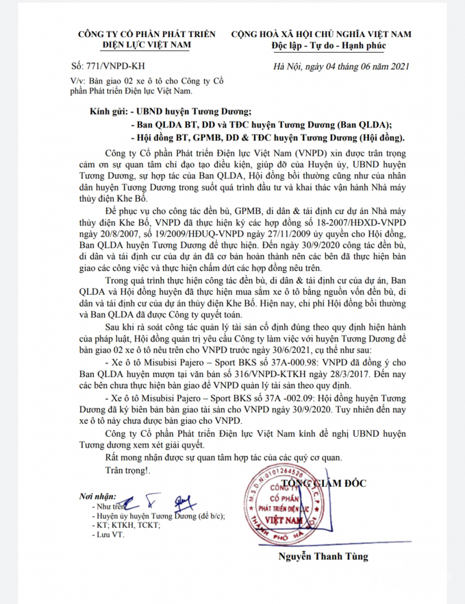 VNPD phát văn bản kiến nghị bàn giao trước ngày 30/6/2021. Ảnh: Việt Khánh.