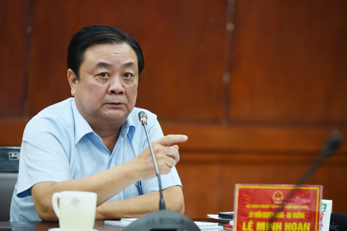 Bộ trưởng Bộ NN-PTNT Lê Minh Hoan chủ trì cuộc họp. Ảnh: Minh Phúc.