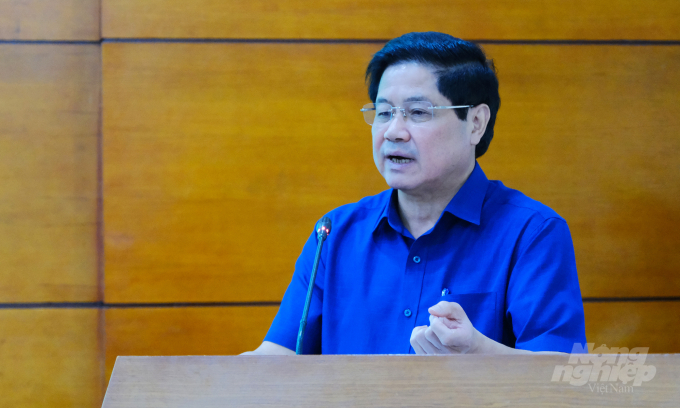 Thứ trưởng Bộ NN-PTNT Lê Quốc Doanh phát biểu chỉ đạo tại hội nghị ngày 8/9. Ảnh: Bảo Thắng.