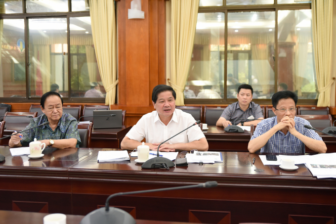 Thứ trưởng Bộ NN-PTNT Lê Quốc Doanh làm việc về xây dựng Đề án 'Phát triển bền vững mắc ca giai đoạn 2021-2030, tầm nhìn 2050'. Ảnh: Tùng Đinh.