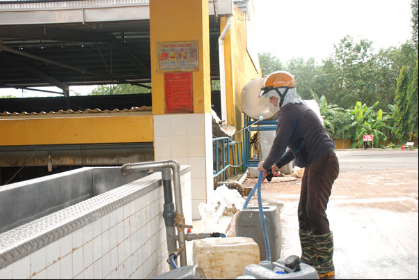Nước được tái sử dụng phục vụ nhiều mục đích trong sản xuất. Ảnh: Nguyễn Thủy.