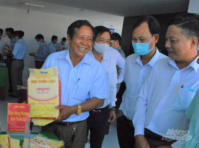 Sản phẩm gạo hữu cơ Kim Thiên Lộc của HTX nông sản hữu cơ Rạch Giá đạt tiêu chuẩn sản phẩm OCOP 4 sao của tỉnh Kiên Giang. Ảnh: Trung Chánh.