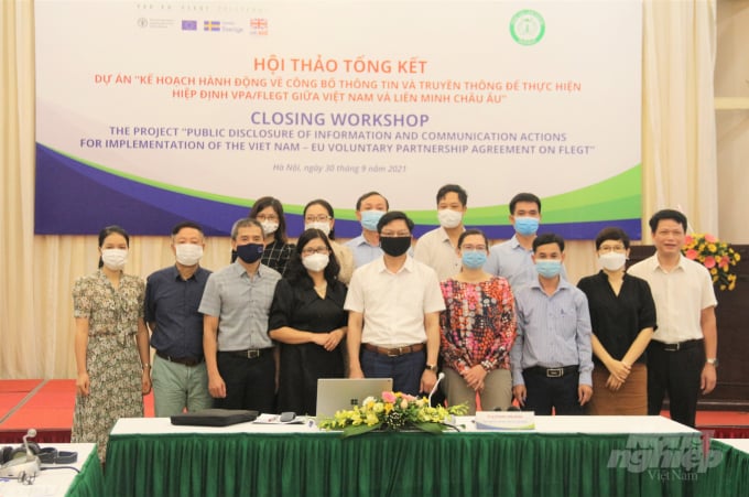 Hội thảo tổng kết Dự án 'Kế hoạch hành động về công bố thông tin và truyền thông để thực hiện Hiệp định VPA/FLEGT giữa Việt Nam và Liên minh Châu Âu' ngày 30/9. Ảnh: Phạm Hiếu.
