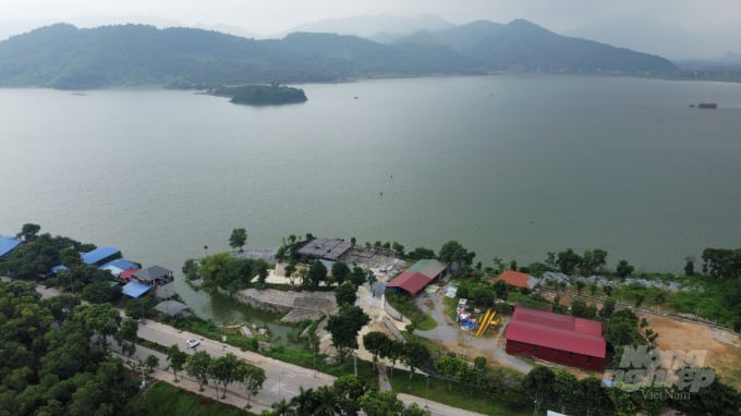 Chủ tịch UBND tỉnh Thái Nguyên đã chỉ đạo xử lý những sai phạm tại hồ Núi Cốc từ tháng 4 và tháng 6/2021. Ảnh: Toán Nguyễn.