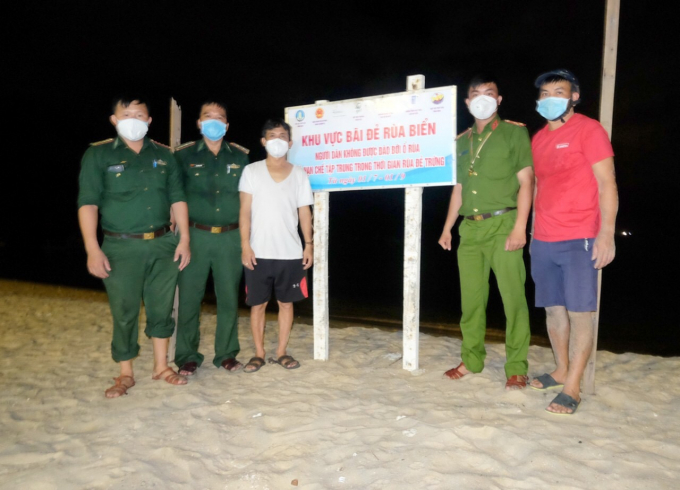Bãi đẻ mới của rùa ở thôn Hải Đông, xã Nhơn Hải (TP. Quy Nhơn, Bình Định) ít chịu tác động của sóng biển, dẫu thủy triều lên cao cũng không ảnh hưởng đến ổ trứng. Ảnh: A.T