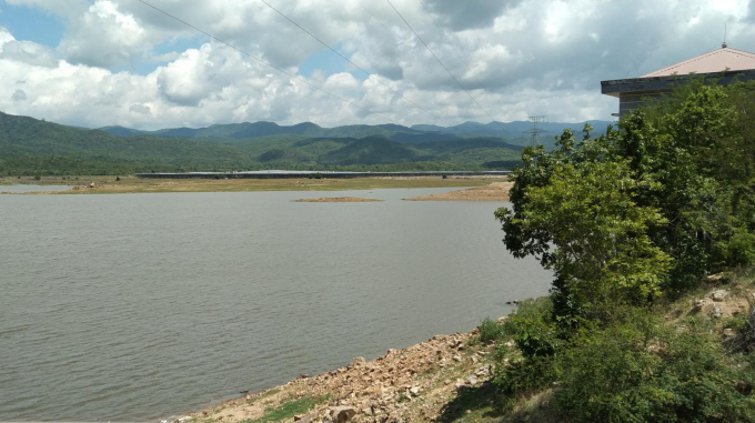 Dự án điện mặt trời trong lòng hồ Sông Biêu do Công ty Cổ phần Công nghiệp Năng lượng Ninh Thuận làm chủ đầu tư. Ảnh: PV.