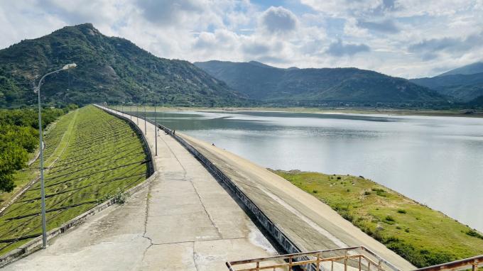 Hồ Bà Râu, huyện Thuận Bắc đã được nâng cấp, sửa chữa đảm bảo an toàn trong mùa mưa lũ.
