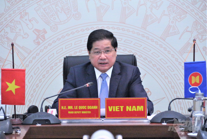 Deputy Minister Le Quoc Doanh represented Vietnam participating in ASEAN ministerial meetings on agriculture and forestry cooperation, including the 43rd ASEAN Ministerial Meeting on Agriculture and Forestry (AMAF 43) on October 27. Photo: Pham Hieu. 