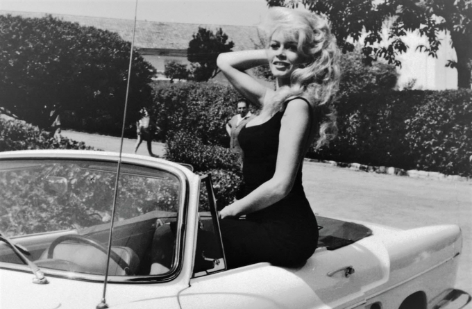 Brigitte Bardot được xem như một 'quả bom sex' của điện ảnh thế giới.