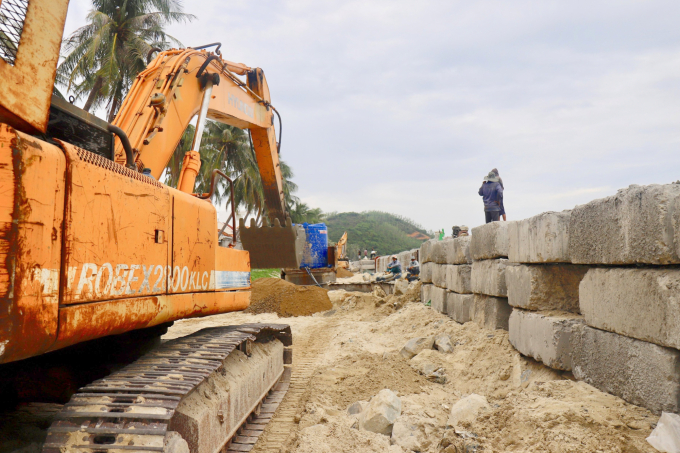 Kè bờ biển phường Ninh Hải do UBND thị xã Ninh Hòa làm chủ đầu tư. Ảnh: KS.