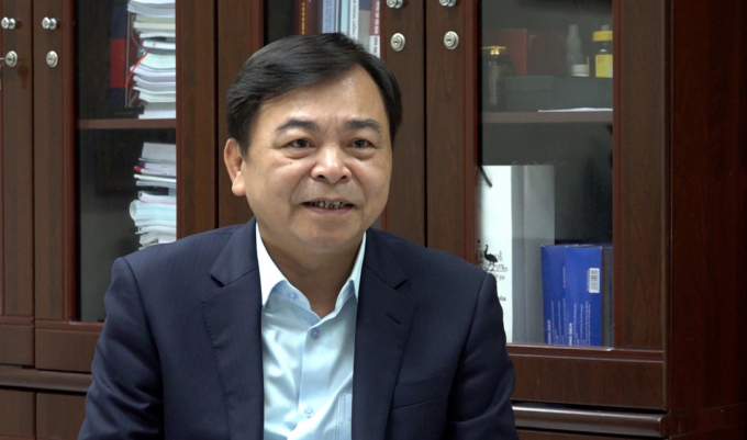 Thứ trưởng Bộ NN-PTNT Nguyễn Hoàng Hiệp trao đổi với Báo Nông nghiệp Việt Nam về việc triển khai dự án WB8. Ảnh: Quang Dũng.