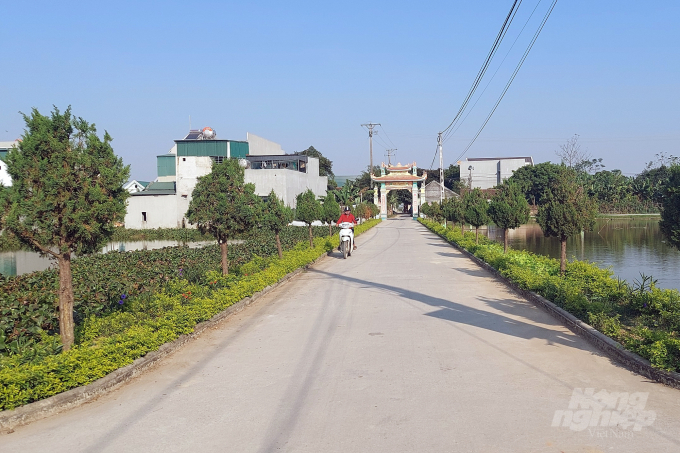 Những con đường từ sức dân ở xã nông thôn mới Thọ Vực. Ảnh: VD.