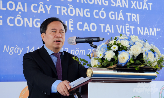 GS.TS Nguyễn Hồng Sơn, Giám đốc Viện Khoa học Nông nghiệp Việt Nam phát biểu khai mạc tại lễ khởi công dự án. Ảnh: Bảo Thắng.